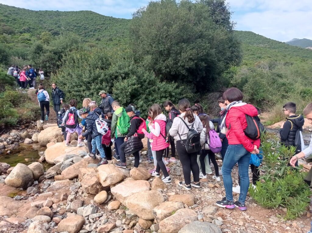 Escursione di ragazzi nell’Oasi del Cervo e della Luna